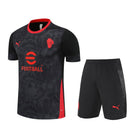 Conjunto entrenamiento hombre AC Milan temporada 2025 2026 oficial negro camiseta y pantalón técnica transpirable pro serie a kit milanello.