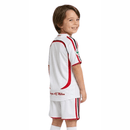 Conjunto infantil retro AC Milan 2006 2007 segunda equipación blanco calidad 1.1 premium época Kaká final de Atenas oficial, Milan infantil retro, Conjunto niño Milan 2007 blanco, Ropa AC Milan niños retro, Equipación Milan junior 06/07 blanco, Calidad 1.1 infantil, Tienda Hincha Futbolero, Regalo niño Milan fútbol, Camiseta blanca Milan niño retro, Milan Kids Away Retro 2006.