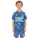 Ajax 2024 infantil, Conjunto niño Ajax, Camiseta azul Ajax niño, Short Ajax infantil, Ropa oficial Ajax kids, Kit fútbol niño 24/25, Regalo fútbol infantil Ajax, Equipación Ámsterdam niño, Comprar conjunto barato, Tienda Hincha Futbolero.