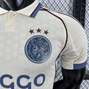 Camiseta oficial AFC Ajax terceira equipación 2025 2026 versión jugador para hombre de Tienda Hincha Futbolero, Camiseta Ajax versión jugador, Ajax 2025/26, Tercera equipación Ajax, Ropa oficial Ajax, Ajax Player Version, Comprar camiseta Ajax profesional, Johan Cruyff Arena, Ajax 2026, Camiseta técnica fútbol.