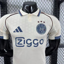 Camiseta oficial AFC Ajax terceira equipación 2025 2026 versión jugador para hombre de Tienda Hincha Futbolero, Camiseta Ajax versión jugador, Ajax 2025/26, Tercera equipación Ajax, Ropa oficial Ajax, Ajax Player Version, Comprar camiseta Ajax profesional, Johan Cruyff Arena, Ajax 2026, Camiseta técnica fútbol.