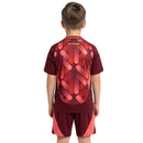 Conjunto infantil niño Selección Alemania segunda equipación bordó camiseta y pantalón corto temporada 2025 2026 calidad 1.1 oficial, Alemania infantil 2025, Conjunto niño Alemania bordó, Equipación infantil Alemania 25/26, Ropa fútbol niños Alemania, Calidad 1.1 infantil, Tienda Hincha Futbolero, Kit fútbol niños bordó, Regalo fútbol infantil Alemania, Jersey Alemania kids 2026, Segunda equipación Alemania niños.