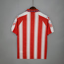 Camiseta oficial del Atlético de Madrid primera equipación temporada 1994 1995 retro para hombre de Tienda Hincha Futbolero, Camiseta Atlético de Madrid retro, Atlético 94/95, Ropa Atlético de Madrid vintage, Comprar camiseta Atleti antigua, Colchoneros, Camisetas fútbol retro, Retro Atlético de Madrid 1995, Vicente Calderón, Colección Atleti.
