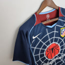 Camiseta oficial del Atlético de Madrid segunda equipación temporada 2004 2005 diseño Spider-Man retro para hombre de Tienda Hincha Futbolero,Camiseta Atlético de Madrid retro, Atlético Spider-Man, Atleti 04/05, Ropa Atlético de Madrid vintage, Comprar camiseta Spider-Man Atleti, Colchoneros, Camisetas fútbol retro, Retro Atlético de Madrid 2005, Vicente Calderón, Colección Atlético.