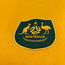 Camiseta hombre selección Australia temporada 2026 2027 primera equipación amarilla detalles verdes calidad 1.1 premium Tienda Hincha Futbolero. Australia 2026, Camiseta Australia 2027, Socceroos Jersey, Ropa Australia fútbol, Camiseta Australia amarilla, Calidad 1.1 Australia, Mundial 2026, Tienda Hincha Futbolero, Australia Home Jersey 26/27.