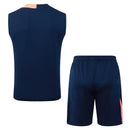 Conjunto hombre entrenamiento FC Barcelona temporada 2025 2026 camiseta sin mangas azul marino pantalón corto naranja técnica transpirable culé oficial.