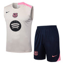 Conjunto entrenamiento hombre FC Barcelona sin mangas camiseta beige y pantalón corto azul marino temporada 2025 2026 calidad 1.1 oficial, Barcelona 2025 sin mangas, Musculosa Barcelona beige, Conjunto Barcelona 25/26, Ropa deportiva Barça, Calidad 1.1 Culé, Tienda Hincha Futbolero, Entrenamiento fútbol La Liga, Kit entrenamiento beige y azul, Regalo fútbol hombre Barcelona, Jersey Barça sleeveless.