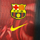 Polo hombre FC Barcelona edición especial temporada 2025 2026 colaboración Travis Scott versión jugador calidad 1.1 oficial, Barcelona 2025, Polo Barcelona especial, Travis Scott Barça, Ropa exclusiva Barcelona, Calidad 1.1 Barcelona, Moda deportiva 2026, Tienda Hincha Futbolero, Més que un club, Bloke Core Travis, Polo fútbol casual.