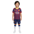 Conjunto infantil retro FC Barcelona 2013 2014 primera equipación azulgrana calidad 1.1 premium época Messi y debut de Neymar oficial, Barcelona infantil retro, Conjunto niño Barça 2014 azulgrana, Ropa FC Barcelona niños retro, Equipación Barça junior 13/14, Calidad 1.1 infantil, Tienda Hincha Futbolero, Regalo niño Barcelona fútbol, Camiseta azul y roja Barça niño retro, Barça Kids Retro 2013.