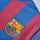 Camiseta oficial del FC Barcelona primera equipación temporada 2006 UEFA Champions League retro para hombre de Tienda Hincha Futbolero, Camiseta Barcelona retro, Barça 2006, Champions League 2006, Ropa Barcelona vintage, Comprar camiseta Barcelona antigua, Ronaldinho, Culés, Blaugrana, Camisetas fútbol retro, Historia Barça, Colección Barça, Barcelona París final.