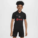 Conjunto infantil FC Barcelona segunda equipación 2024 2025 niños kit completo camiseta negra y pantalón corto oficial fútbol niños culés 24/25 vista frontal.