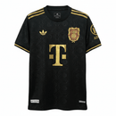 Camiseta hombre Bayern de Múnich edición especial 125 aniversario temporada 2025 2026 negra y oro detalles dorados calidad 1.1 oficial, Bayern Munich 125 YEARS, Camiseta Bayern negra oro, Bayern edición especial 2025, Camiseta 125 aniversario Bayern, Camiseta barata Bayern Múnich, Calidad 1.1 Bayern, Bundesliga 2026, Tienda Hincha Futbolero, Mia San Mia, Bloke Core Lujo.