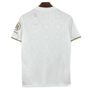 Camiseta hombre Bayern de Múnich edición especial 125 aniversario temporada 2025 2026 blanca y oro detalles dorados calidad 1.1 oficial, Bayern Munich 125 YEARS, Camiseta Bayern blanca oro, Bayern aniversario 2025, Camiseta blanca especial Bayern, Camiseta barata Bayern Múnich, Calidad 1.1 Bayern, Bundesliga 2026, Tienda Hincha Futbolero, Mia San Mia, Bloke Core Blanco.