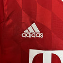 Camiseta hombre Bayern de Múnich temporada 2013 2014 primera equipación roja detalles blancos retro calidad 1.1 premium Tienda Hincha Futbolero. Bayern 2013, Bayern 2014, Camiseta Bayern roja, Ropa Bayern Múnich retro, Camiseta Munich clásica, Calidad 1.1 Bayern, Robben 2014, Tienda Hincha Futbolero, Bayern Retro Jersey 13/14.