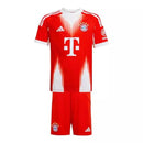 Conjunto infantil primeira equipação Bayern de Munique camiseta e calção vermelho temporada 2025 2026 qualidade 1.1 oficial, Bayern Múnich infantil 2025, Conjunto niño Bayern rojo, Ropa Bayern Munich niños, Equipación Bayern junior 25/26, Calidad 1.1 infantil, Tienda Hincha Futbolero, Regalo niño Bayern fútbol, Camiseta roja Bayern niño, Bayern Kids Home Kit.