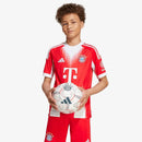 Conjunto infantil primeira equipação Bayern de Munique camiseta e calção vermelho temporada 2025 2026 qualidade 1.1 oficial, Bayern Múnich infantil 2025, Conjunto niño Bayern rojo, Ropa Bayern Munich niños, Equipación Bayern junior 25/26, Calidad 1.1 infantil, Tienda Hincha Futbolero, Regalo niño Bayern fútbol, Camiseta roja Bayern niño, Bayern Kids Home Kit.