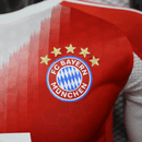 Bayern Munich 2026, Camiseta Bayern jugador, Camiseta Bayern manga larga, Ropa oficial Bayern Munich, Jersey Bayern 25/26 authentic, Camiseta roja Bayern, Regalo fútbol hombre Bayern, Mia San Mia kit, Bloke Core premium, Comprar camiseta barata, Tienda Hincha Futbolero.