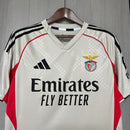 Camiseta hombre SL Benfica temporada 2025 2026 segunda equipación escudo bordado calidad 1.1 oficial, Benfica 2025, Camiseta Benfica hombre, Benfica II 2026, Camiseta segunda equipación Benfica, Camiseta barata Benfica, Calidad 1.1 Benfica, Liga Portugal 2026, Tienda Hincha Futbolero, Águias de Lisboa.