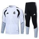 Nuevo Chándal oficial Real Madrid 26/27 – Chaqueta blanca y pantalón negro oficial, Real Madrid, Madridista, 26/27, Chándal, Conjunto de entrenamiento, Blanco, Negro, Ropa deportiva, Fútbol, Tienda Hincha Futbolero, Exclusivo, Valdebebas