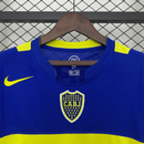 Camiseta hombre retro Boca Juniors primera equipación azul y oro temporada 2004 2005 calidad 1.1 ofiical, Boca Juniors retro 2004, Camiseta Boca 2005, Camiseta antigua Boca Juniors, Jersey Boca vintage 04/05, Calidad 1.1 Boca, Tienda Hincha Futbolero, Fútbol Argentino clásico, Bloke Core Boca, Regalo fútbol hombre Boca, Camiseta Boca azul y oro retro.