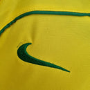 Camiseta hombre selección de Brasil temporada 2004 2006 primera equipación amarilla línea Total 90 T90 retro calidad 1.1 premium Ronaldinho Tienda Hincha Futbolero. Brasil 2004, Brasil 2006, Camiseta Brasil T90, Ropa Brasil retro, Camiseta Brasil Total 90, Calidad 1.1 Brasil, Ronaldinho Brasil Jersey, Tienda Hincha Futbolero, Brazil Retro Jersey 2005.