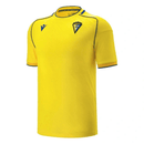 Camiseta hombre Cádiz CF temporada 2025 2026 primera equipación amarilla azul escudo bordado calidad 1.1 oficial, Cádiz 2025, Camiseta Cádiz hombre, Cádiz CF 2026, Camiseta amarilla Cádiz, Camiseta barata Cádiz, Calidad 1.1 Cádiz, La Liga 2026, Tienda Hincha Futbolero, Submarino Amarillo.