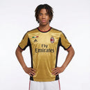 AC Milan 2013 retro, Camiseta Milan dorada, Jersey Milan 13/14 oro, Camiseta Kaká Milan oro, AC Milan gold shirt, Ropa fútbol vintage, Camiseta retro barata, Calidad 1.1 retro, Regalo fútbol hombre, Tienda Hincha Futbolero.