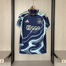Ajax 2026, Camiseta Ajax Ámsterdam, Ropa oficial Ajax, Camiseta Ajax 25/26, Jersey Ajax oficial, Regalo fútbol hombre Ajax, Camiseta visitante Ajax, Equipación Johan Cruyff Arena 2026, Ajax lifestyle kit, Comprar camiseta Ajax barata.