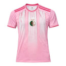 Camiseta de entrenamiento de la selección de Argelia 2026 2027 rosa para hombre jersey oficial de los guerreros del desierto de colección premium Tienda Hincha Futbolero, Camiseta Argelia 2026, Jersey Argelia entrenamiento rosa, Ropa de Argelia 2027, Camiseta de Argelia original hombre, Comprar camiseta rosa de Argelia, Calidad premium Argelia, Camiseta fútbol africano, Ropa urbana blockecore, Jersey de colección fennec.