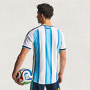 Camiseta hombre selección Argentina versión jugador primera equipación 2025 2026 oficial 1.1 premium auténtica celeste y blanca, Messi 10, Argentina 2026, Camiseta Argentina versión jugador, Camiseta Argentina authentic, Camiseta Messi 2026, Equipación Argentina barata, Calidad 1.1 Albiceleste, Tienda Hincha Futbolero, Copa del Mundo 2026, Bloke Core 2026, Camiseta 3 estrellas jugador, Jersey Argentina 25/26