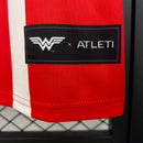 Camiseta hombre Atlético de Madrid temporada 2025 2026 edición especial colaboración Marvel rojiblanca calidad 1.1 oficial, Atlético de Madrid 2025, Camiseta Atleti Marvel, Atlético 25/26 especial, Camiseta superhéroes Atleti, Ropa barata Atlético Madrid, Calidad 1.1 Atleti, Moda coleccionista 2026, Tienda Hincha Futbolero, Aúpa Atleti, Bloke Core Atlético.