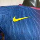 Camiseta hombre FC Barcelona edición especial temporada 2026 2027 versión jugador color rojo y azul logos termosellados calidad 1.1 oficial, Barcelona 2026, Camiseta Barça especial, Barcelona 2027, Camiseta exclusiva Barcelona, Barça Edición Especial, Calidad 1.1 Barcelona, La Liga 2026, Tienda Hincha Futbolero, FC Barcelona Special Player Version.