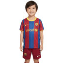 Conjunto infantil retro FC Barcelona 2010 2011 primera equipación camiseta azulgrana y pantalón rojo calidad 1.1 oficial, Barcelona infantil retro, Conjunto niño Barça 2011 rojo, Ropa FC Barcelona niños retro, Equipación Barça junior 10/11, Calidad 1.1 infantil, Tienda Hincha Futbolero, Regalo niño Barcelona fútbol, Camiseta azulgrana Barça niño retro, Barça Kids Retro 2011.