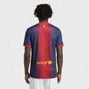 Camiseta oficial del FC Barcelona primera equipación temporada 2012 2013 retro para hombre de Tienda Hincha Futbolero, Camiseta Barcelona retro, Barça 12/13, Ropa Barcelona vintage, Comprar camiseta Barcelona antigua, Lionel Messi, Culés, Blaugrana, Camisetas fútbol retro, Retro Barcelona 2013, Liga 100 puntos, Colección Barça.