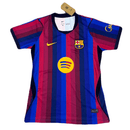 Camiseta oficial del FC Barcelona primera equipación temporada 2026 2027 para mujer diseño azulgrana de Tienda Hincha Futbolero, Camiseta FC Barcelona mujer, Barça 26/27, Ropa FC Barcelona 2027, Comprar camiseta Barcelona mujer, Culés, Mes que un club, Equipación oficial Barça, Camiseta fútbol mujer, Historia Barça, Colección Barcelona 2027.