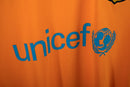 Camiseta oficial FC Barcelona segunda equipación temporada 2006 2007 retro color naranja para hombre de Tienda Hincha Futbolero, Camiseta FC Barcelona retro, Barça 06/07, Ropa Barcelona vintage, Comprar camiseta Barcelona naranja, Culés, Camp Nou, Fútbol español, Camisetas fútbol retro, Retro Barcelona 2007, Historia Barcelona, Colección Barça, Segunda equipación Barcelona, Liga Española.
