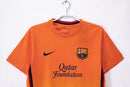 Camiseta oficial FC Barcelona segunda equipación temporada 2012 2013 retro color naranja para hombre de Tienda Hincha Futbolero, Camiseta FC Barcelona retro, Barça 12/13, Ropa Barcelona vintage, Comprar camiseta Barcelona naranja, Culés, Camp Nou, Fútbol español, Camisetas fútbol retro, Retro Barcelona 2013, Historia Barcelona, Colección Barça, Segunda equipación Barcelona, Liga Española.