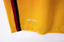 Camiseta oficial FC Barcelona segunda equipación temporada 2012 2013 retro color naranja para hombre de Tienda Hincha Futbolero, Camiseta FC Barcelona retro, Barça 12/13, Ropa Barcelona vintage, Comprar camiseta Barcelona naranja, Culés, Camp Nou, Fútbol español, Camisetas fútbol retro, Retro Barcelona 2013, Historia Barcelona, Colección Barça, Segunda equipación Barcelona, Liga Española.