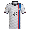 Camiseta oficial del Bayern de Múnich segunda equipación temporada 2026 2027, diseño polo color blanco para hombre de Tienda Hincha Futbolero, Camiseta Bayern Múnich 26/27, Bayern segunda equipación, Ropa Bayern Múnich oficial, Comprar camiseta blanca Bayern, Bundesliga, Allianz Arena, Camisetas fútbol 2027, Camiseta polo Bayern, Bayern München, Equipación oficial 2027.