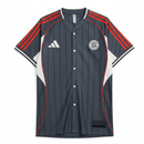 CAMISETA BAYERN MUNICH BÉISBOL 25/26 HOMBRE - TIENDA HINCHA FUTBOLERO