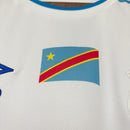 Camiseta hombre selección del Congo temporada 2026 2027 segunda equipación blanca detalles rojos y amarillos calidad 1.1 premium Tienda Hincha Futbolero. Congo 2026, Camiseta Congo 2027, Congo Soccer Jersey, Ropa África fútbol, Camiseta Congo blanca, Calidad 1.1 Congo, Diablos Rojos Congo, Tienda Hincha Futbolero, Congo Away Jersey 26/27 white.