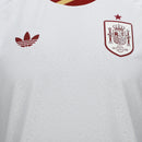 Camiseta hombre selección España temporada 2026 2027 segunda equipación manga larga versión jugador ajuste slim fit escudo termosellado calidad 1.1 oficial beige, España 2026, Camiseta España manga larga, España versión jugador, Selección Española 2027, Camiseta barata España, Calidad 1.1 España, Mundial 2026, Tienda Hincha Futbolero, Spain Away Long Sleeve Player.