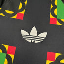 Camiseta hombre selección Jamaica entrenamiento negra colores reggae temporada 2026 2027 calidad 1.1 premium Tienda Hincha Futbolero. Jamaica 2026, Entrenamiento Jamaica negra, Camiseta Jamaica reggae, Ropa Jamaica fútbol, Camiseta Reggae Boyz, Calidad 1.1 Jamaica, Mundial 2026 Jamaica, Tienda Hincha Futbolero, Jamaica Training Jersey 26/27.