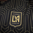 Camiseta hombre Los Angeles Galaxy temporada 2026 2027 primera equipación color negra con detalles en dorado calidad 1.1 oficial, LA Galaxy 2026, Camiseta LA Galaxy negra, MLS 2026, Camiseta Los Angeles Galaxy oro, Ropa MLS barata, Calidad 1.1 LA Galaxy, Galácticos MLS, Tienda Hincha Futbolero, LA Galaxy Home Jersey.