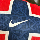 Camiseta de Noruega 2026 2027 primera equipación versión jugador roja jersey auténtico match fit Tienda Hincha Futbolero selección de Noruega Haaland Ødegaard, Camiseta Noruega versión jugador, Jersey Noruega 2026 auténtica, Camiseta Noruega primera equipación 2027, Camiseta Noruega original match fit, Comprar equipación oficial Noruega, Calidad jugador premium, Camiseta fútbol Noruega Haaland, Jersey de Noruega Ødegaard, Camiseta roja Noruega