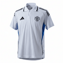 Manchester United 2026, Polo Man United, Camiseta United blanca, Ropa Manchester United oficial, Polo fútbol elegante, Calidad 1.1 Manchester United, Nueva colección 2026, Regalo fútbol hombre, Tienda Hincha Futbolero, GGMU.