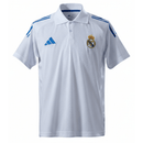 Polo hombre Real Madrid temporada 2025 2026 oficial blanca camiseta de paseo técnica transpirable elegante fútbol madridista Bernabéu.