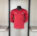 Camiseta hombre Selección Portugal temporada 2026 2027 primera equipación roja manga larga oficial versión jugador fútbol técnica transpirable mundial.