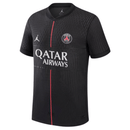 Camiseta hombre PSG temporada 2025 2026 cuarta equipación negra calidad 1.1 premium oficial paris saint germain. PSG 2025, Camiseta PSG negra, PSG Fourth Jersey, Ropa PSG barata, Equipación París 25/26, Calidad 1.1 PSG, Ligue 1 Gear, Tienda Hincha Futbolero, Camiseta Negra PSG.