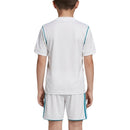 Conjunto infantil retro Real Madrid 2017 2018 primera equipación blanco calidad 1.1 premium época Cristiano Ronaldo la decimotercera oficial, Real Madrid infantil retro, Conjunto niño Madrid 2018 blanco, Ropa Real Madrid niños retro, Equipación Madrid junior 17/18, Calidad 1.1 infantil, Tienda Hincha Futbolero, Regalo niño Real Madrid fútbol, Camiseta blanca Madrid niño retro, Madrid Kids Retro Home Kit.